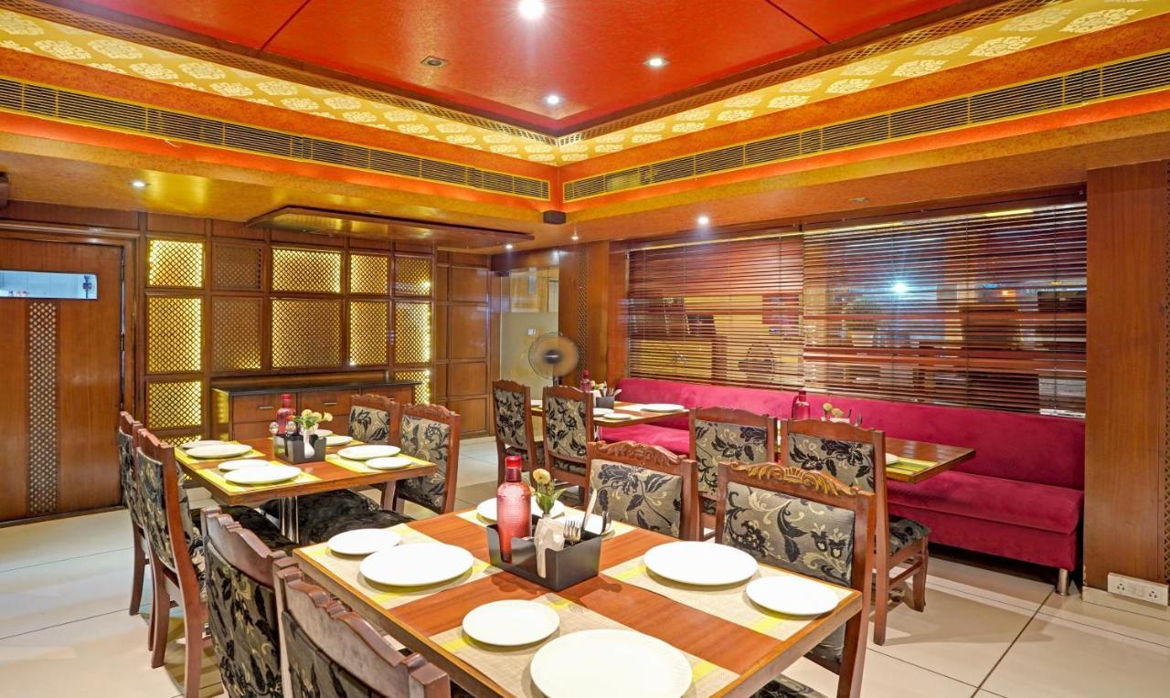 Treebo The Royal Cm, 4 Km From City Palace Jaipur Exterior photo