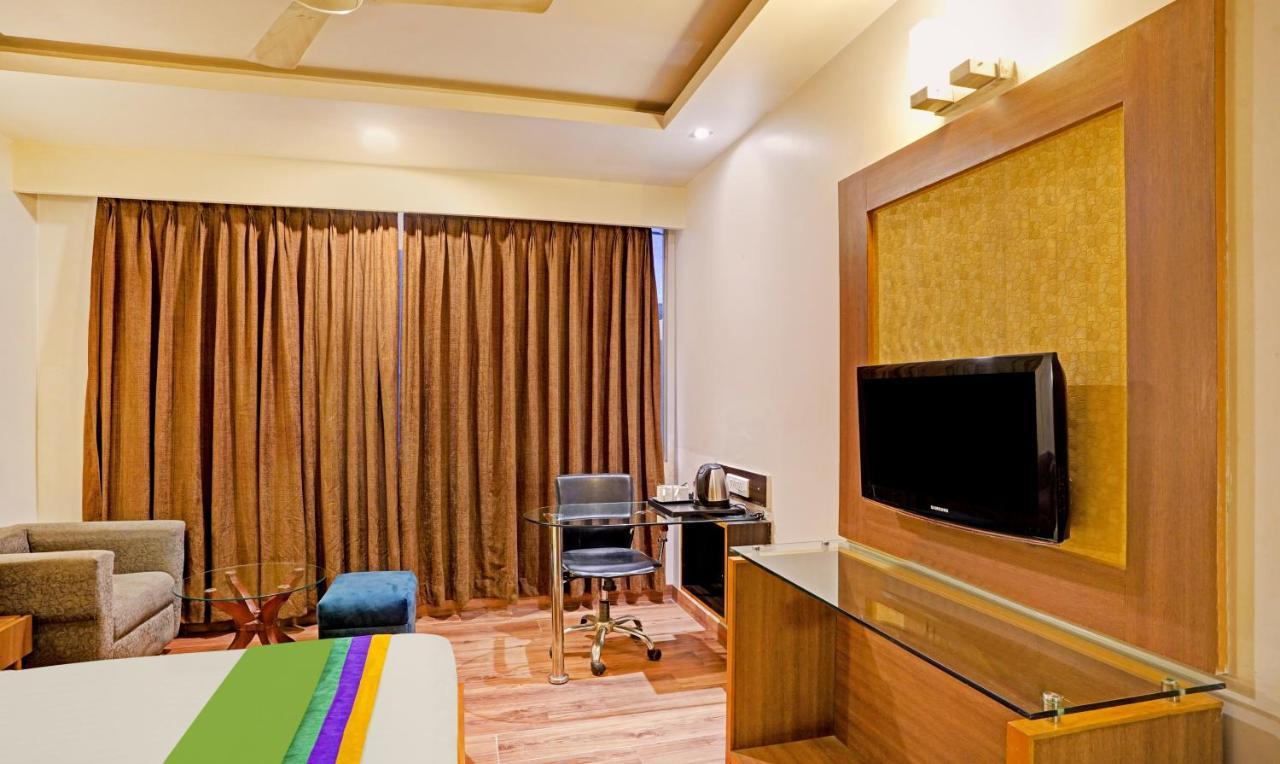 Treebo The Royal Cm, 4 Km From City Palace Jaipur Exterior photo