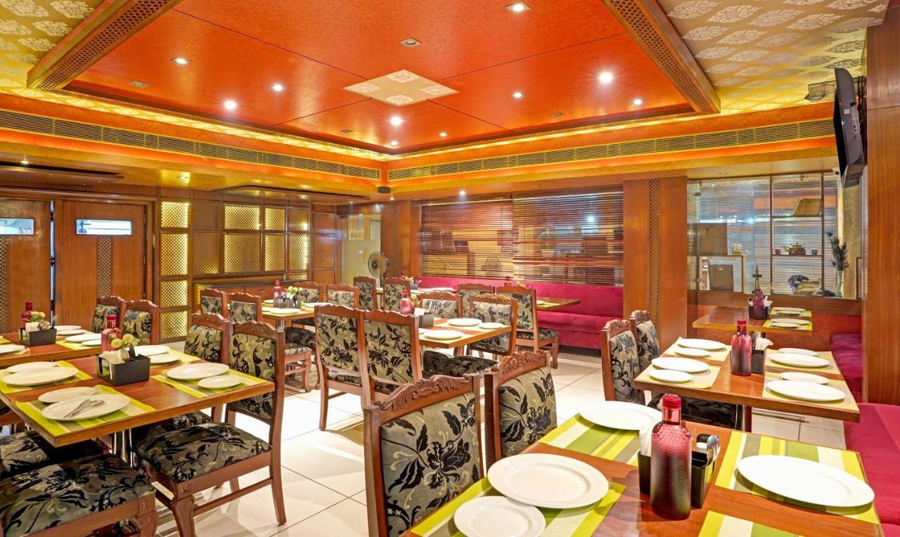 Treebo The Royal Cm, 4 Km From City Palace Jaipur Exterior photo