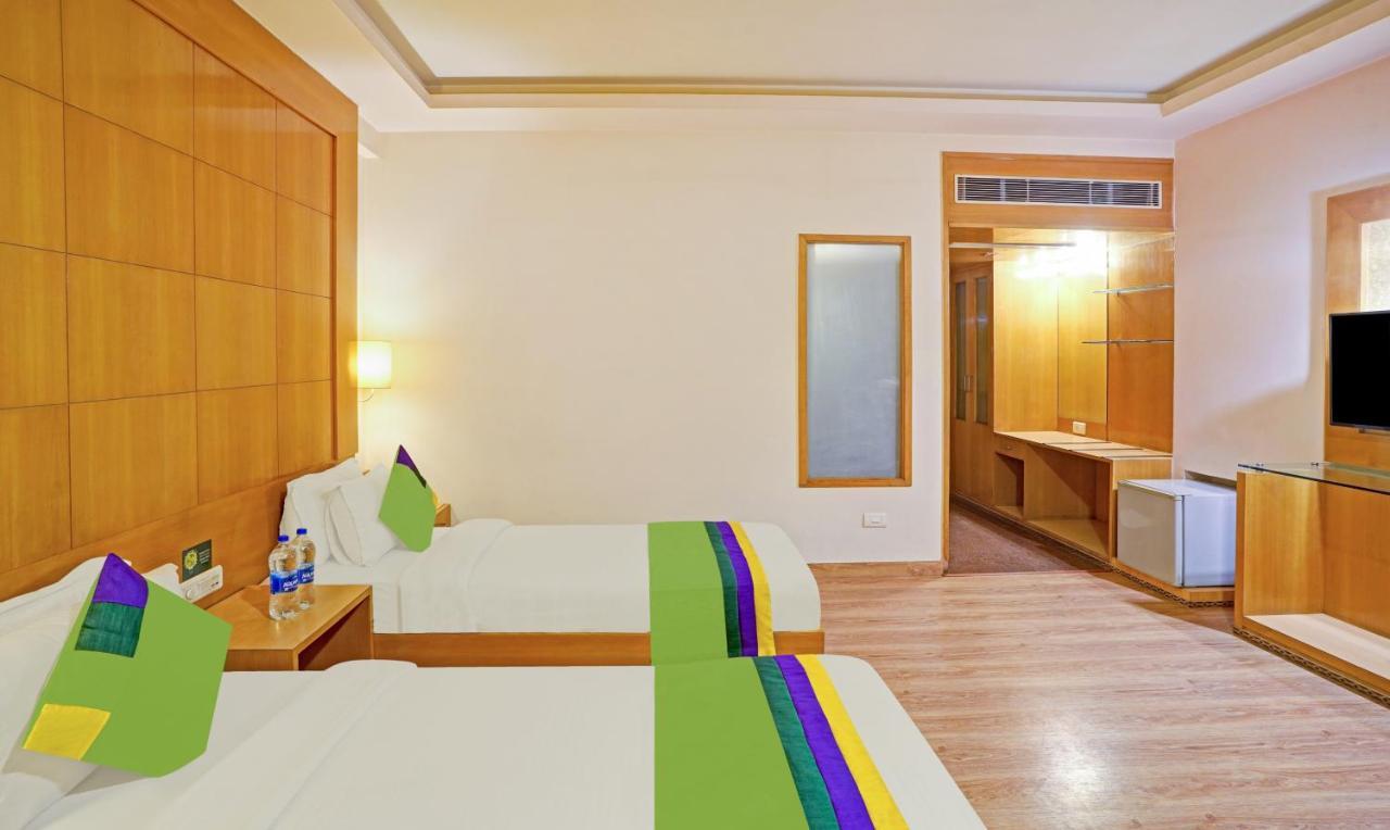 Treebo The Royal Cm, 4 Km From City Palace Jaipur Exterior photo