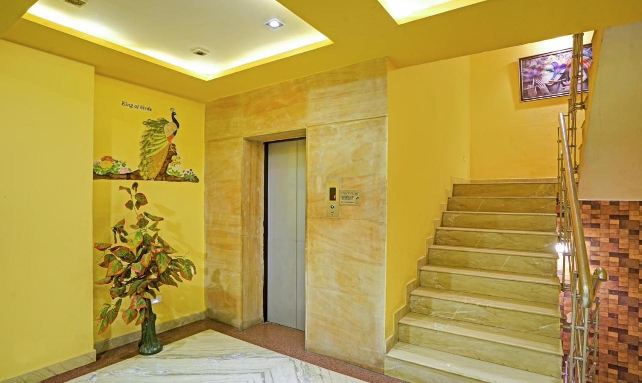 Treebo The Royal Cm, 4 Km From City Palace Jaipur Exterior photo