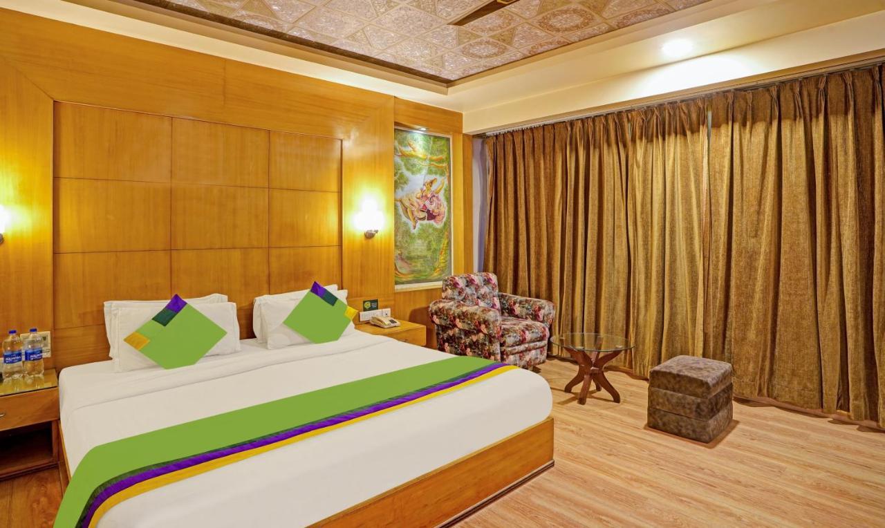 Treebo The Royal Cm, 4 Km From City Palace Jaipur Exterior photo